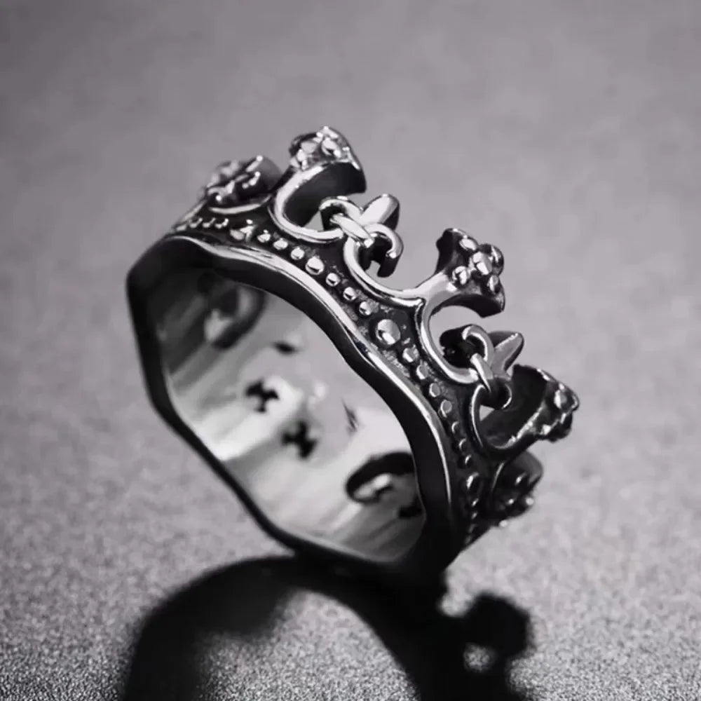 Classic Retro Crown King Ring – Unisex Punk-Inspired Fashion Jewelry for Men & Women
