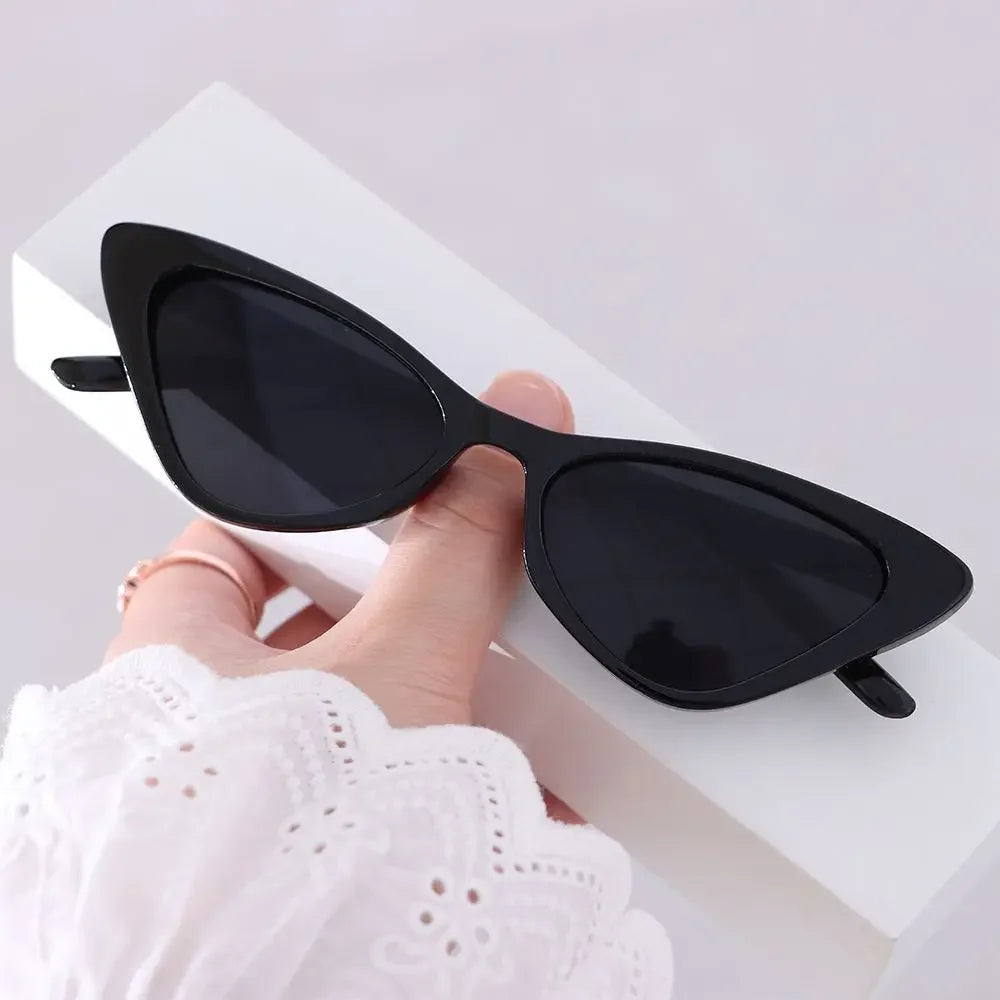 Vintage Cat Eye Sunglasses – Small Frame UV400 Retro Eyewear for Women - Image 7