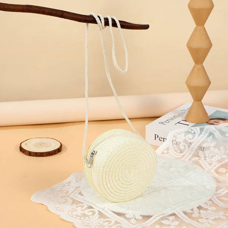 Minimalist Round Straw Crossbody Bag – Vacation-Style Shoulder Purse for Women - Image 10